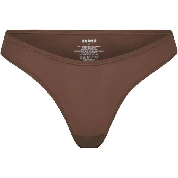 Fits Everybody Dipped Front Thong | Jasper