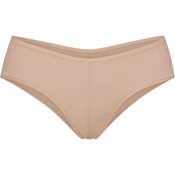 Fits Everybody Dipped Front Thong | Mica