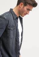 Gant Solid Long Sleeve T-Shirt in White XS