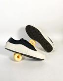 Globe AU Gillette - Black/Cream Black/Cream / 8