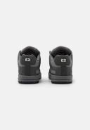 Globe Tilt Griffin White. Size 10