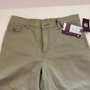 Gloria Vanderbilt Women's Capri Frosted Glass Amanda Capri Pants 10