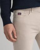 Hayes Slim Fit Retro Shield Jeans 31 / Plaza Taupe / Beige