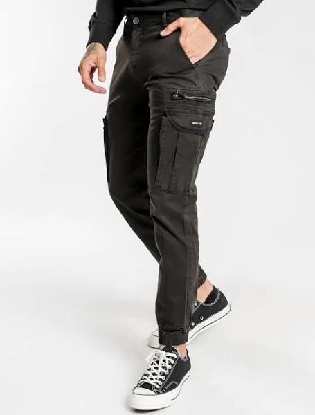 Henleys Eagle Pants Black / 28