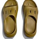 HOKA Ora Recovery Slide 3 Unisex in Green Moss/Green Moss