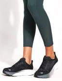 Hoka Women's Arahi 6 Black/White / 5.5
