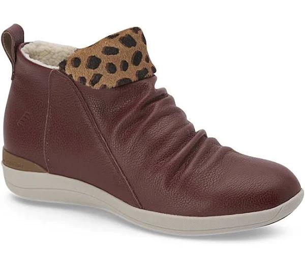 Homyped Glee Womens Comfortable Supportive Leather Ankle Boots