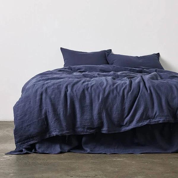 in Bed | Linen Duvet Cover | Queen | Midnight Blue - LC