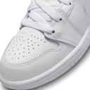 Jordan 1 Mid Younger Kids' Shoe - 1 - White
