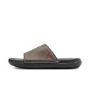 Jordan Play Palomino/fire Red - Size 10