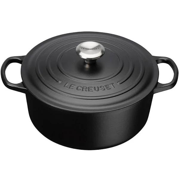 Le Creuset Round Oven, 5.2L, Satin Black