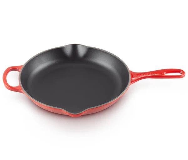 Le Creuset Signature Cast Iron Round Skillet 26cm - Cerise