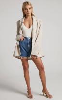 Lee High Relaxed Short in Indigo 8