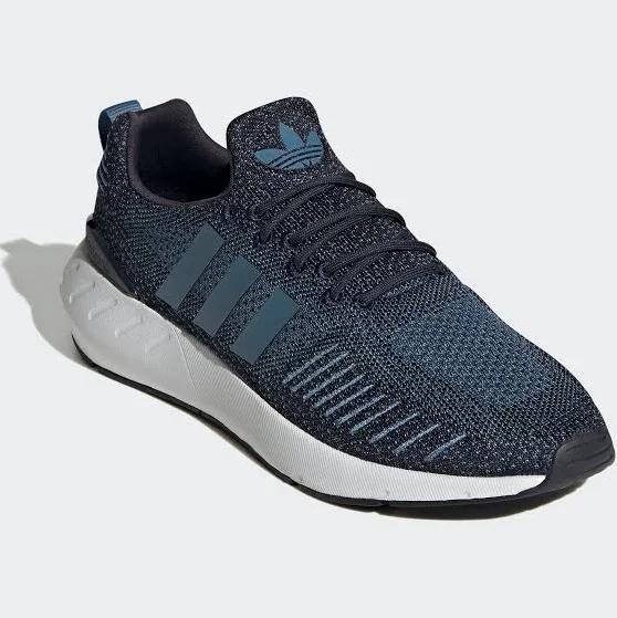 Mens Adidas Originals Swift Run 22 Trainers - Blue