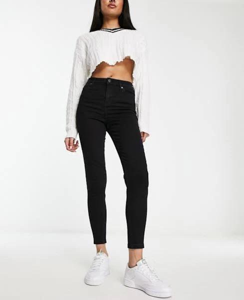 Miss Selfridge Skinny Jeans in Black