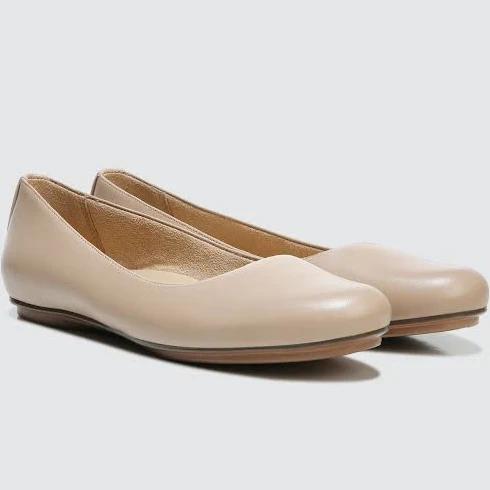 Naturalizer Women's Flats & Oxfords Maxwell - Color: Creme Brulee - 11 Medium US