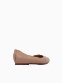 Naturalizer Women's Flats & Oxfords Maxwell - Color: Creme Brulee - 8 Medium US