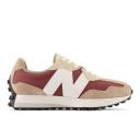 New Balance 327 Sneakers in Beige and terracotta-Neutral
