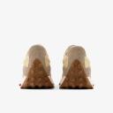 New Balance 327 Sneakers in beige-Neutral