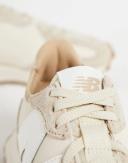 New Balance 327 Sneakers in beige-Neutral