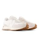 New Balance 327 Sneakers in cream-White