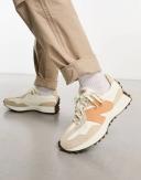New Balance 327 Sneakers in Off White & Tan