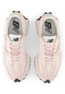 New Balance 327 Sneakers in Pink