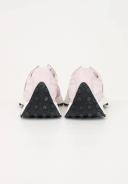 New Balance 327 Sneakers in Pink