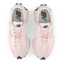 New Balance 327 Sneakers in Pink