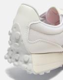 New Balance 327 Sneakers in White
