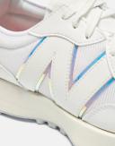 New Balance 327 Sneakers in White