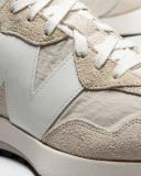 New Balance 327 Turtledove Moonbeam