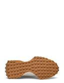 New Balance 327 Women's Sneaker