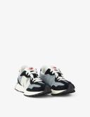 New Balance 327 Women's Sneaker