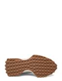New Balance 327 Women's Sneaker