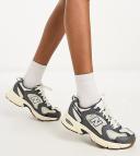 New Balance 530 Sneakers in Off White and Grey - Exclusive To ASOS