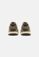 New Balance 57/40 Mushroom