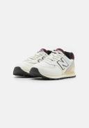 New Balance 574 Trainers in White and Burgundy