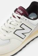 New Balance 574 Trainers in White and Burgundy