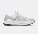 New Balance 5740 Sneakers in Grey Multi