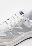New Balance 5740 Sneakers in Grey Multi