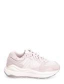 New Balance 5740 Sneakers in Pink