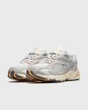 New Balance 725 Ivory