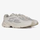 New Balance 725 Sneakers in White