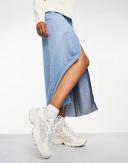 New Balance 725 Sneakers in White