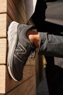 New Balance 860 V13 (4E X-Wide) Mens Size 7.5 - The Athletes Foot | AfterPay Available