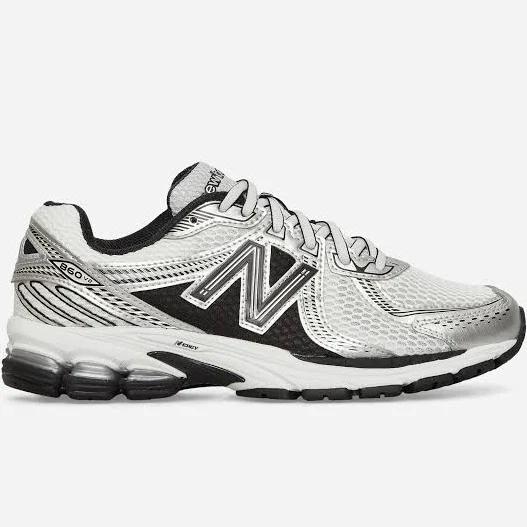 New Balance 860 V2 Sneaker