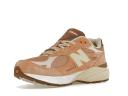 New Balance 990v3 MiUSA size? Exclusive Orange Cream