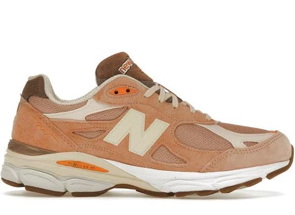 New Balance 990v3 MiUSA size? Exclusive Orange Cream