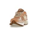 New Balance 990v3 MiUSA size? Exclusive Orange Cream